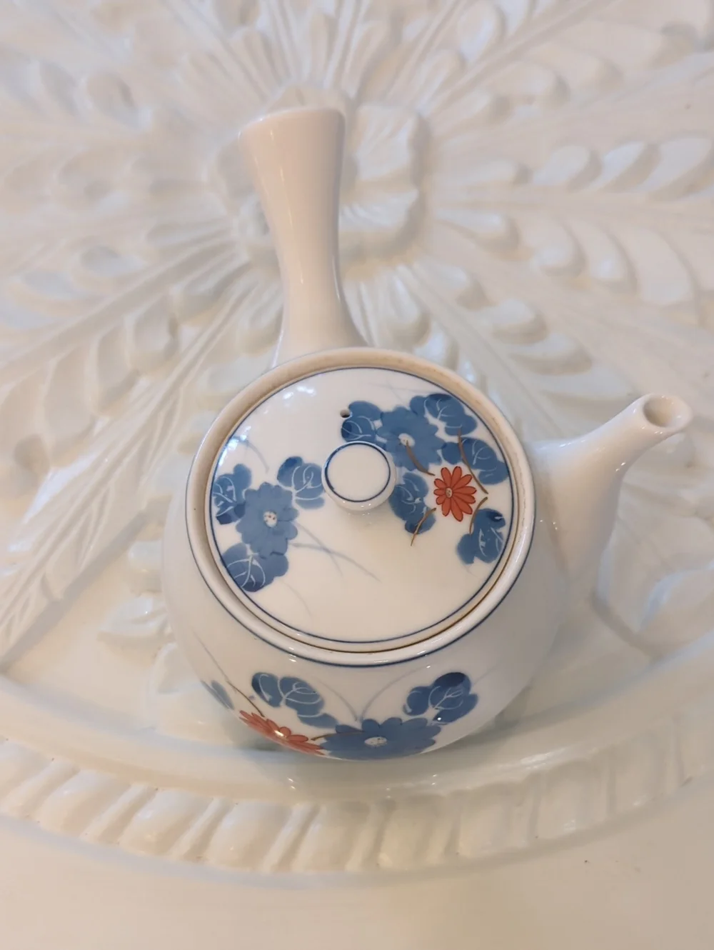 Saikai Pottery Japanese kyusu teapot